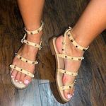 Target sandals Photo 6