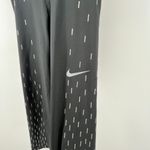 Nike  Pro Women S Dri-Fit Linear Rain Reflective Crop Legging‎ Tight Black Purple Photo 2