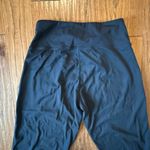 Amazon black jogger crop size M high rise Photo 7