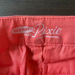 Old Navy  Pixie Chino shorts size 0 Photo 2