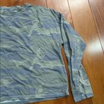 Abercrombie & Fitch Green Camouflage Long Sleeve Crop Tee size M Photo 1