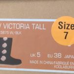 Koolaburra by Ugg  Victoria tall boots size 7 Photo 7
