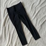 Athleta High Rise Ribbed 7/8 Legging Size M Black Photo 0