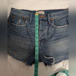Madewell  Distressed Cruiser Straight Leg Shorts W27 Medium Wash Photo 6