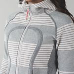 Lululemon Scuba Hoodie II Photo 8