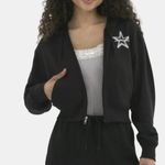 No Boundaries  Star Graphic Cropped Zip Up Hoodie Black Women's Photo 3