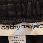 Cathy Daniels FINAL MARKDOWN  capris medium Photo 2