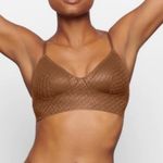 SKIMS  LOGO MESH TRIANGLE Bralette Nude size XS Photo 0