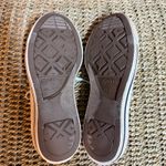 Converse  All Star Women’s 7 Men’s 5 White Sneakers Tennis Shoes Retro Casual Photo 6