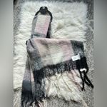 Max Studio  cozy scarf Photo 4
