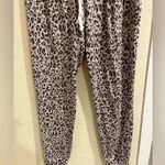 Marilyn Monroe Size Large Lavender Leopard Print 2 Piece Pajamas Photo 3