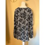 Vince Camuto  Black White Floral V Neck Button Front Blouse Large Photo 1