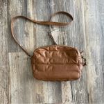 Madewell The Transport Camera Bag: Puff Edition Warm Hickory Photo 2