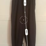 Athleta  savannah jogger in black size 6 casual comfy travel Athleisure Photo 4
