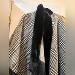 Reversible plaid faux fur wrap NWT Black Photo 1