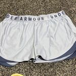 Under Armour Shorts Photo 0