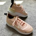 Nike Amixa Sneaker Photo 1