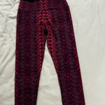 Pink Crop Top and Patterned Leggings Set Photo 0