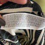 Forever 21 Striped Black and White Long Sleeve Crop Top Size 2X Photo 5