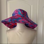 Lilly Pulitzer Sun Hat Ruby Red Wild Times Photo 3
