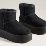UGG New Anthropologie +  Classic Mini Platform Boots - Black Photo 0