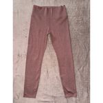 Vuori  Women's High Rise Elevation Ribbed Studio Legging Pink‎ Size Small Photo 3