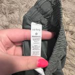 Lululemon Hotty Hot Short 2.5” Photo 3