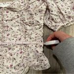 ASTR Ruched Short Sleeve Top in Cream & Lavender Ditsy Large Photo 3