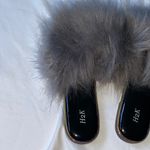 H2R Gray Furry Women's Slippers Size 10 Photo 3
