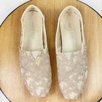 Toms  Alpargata Embroidered Hibiscus Lace Slip On Shoes Ivory Metallic Tan 8.5 Photo 4