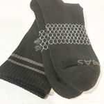 Bombas Unisex  Size Large Crew Calf Socks Black & Grey NEW Photo 1
