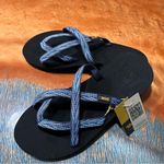 Teva NWT  Olowahu Slip on strappy sandals size 6 indigo black Photo 0