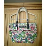 London Tote bag, Coastal Preppy purse, nylon tote bag, with zipper and pockets White Photo 1