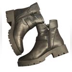 Zodiac  Leather Lug Sole Ankle Bootie(Size 8M) Photo 6