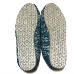 Toms NEW celestial blue slide ons Photo 4