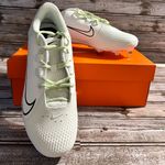 Nike Woman’s Softball White Cleats Photo 0
