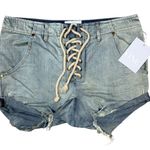 One Teaspoon  Ivory Superfreaks Denim Shorts Size 30 / US 8 – NWT Photo 4