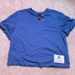 Adidas  crop top‎ Photo 0
