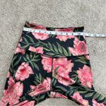 Beyond Yoga  Women’s Lux Print High Waisted Capri Legging in Protea Vine XS Photo 12