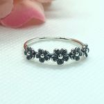 Blooming Five Flower Ring | Size 8 Silver Photo 8