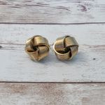 Vintage Clip On Earrings Photo 0