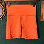 TNA ARITZIA CORAL ORANGE HIGH RISE BIKER SHORTS SIZE SMALL Photo 0