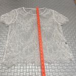 White lace short sleeve top size small Photo 1