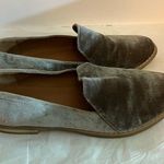 Indigo rd. 8.5) WOMENS HANI 2 CHAMPAGNE VELVET TEXTURE SLIP ON FLAT LOAFER Photo 3
