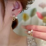 Needle Pearl Tulip Flower Style Stud Earrings Gold Plated Faux‎ Fashion J… Photo 1