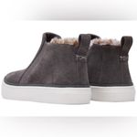 Toms ✨ Bryce Faux Fur Trim High Top Sneaker
✨ Photo 4