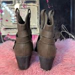 Rocket Dog Unleashed by  western ankle boots with a chunky heel. Women’s size 7. Photo 3