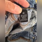 Apt. 9  Women's Size 14 Denim Bermuda Shorts Blue Medium Wash EUC Photo 2