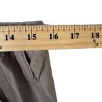 The North Face  Women's Size 6 Cargo‎ Khaki Outdoors Shorts Photo 6