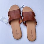 Time And Tru  Women's Slip On Low Heel Sandals NWT Sz 9 Photo 1
